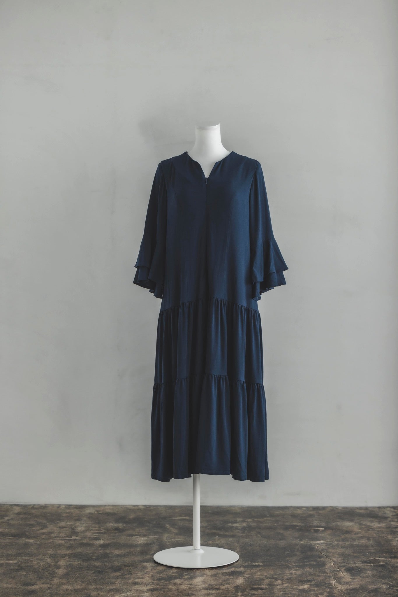 とろける肌触りのなめらかルームドレス(ネイビー)