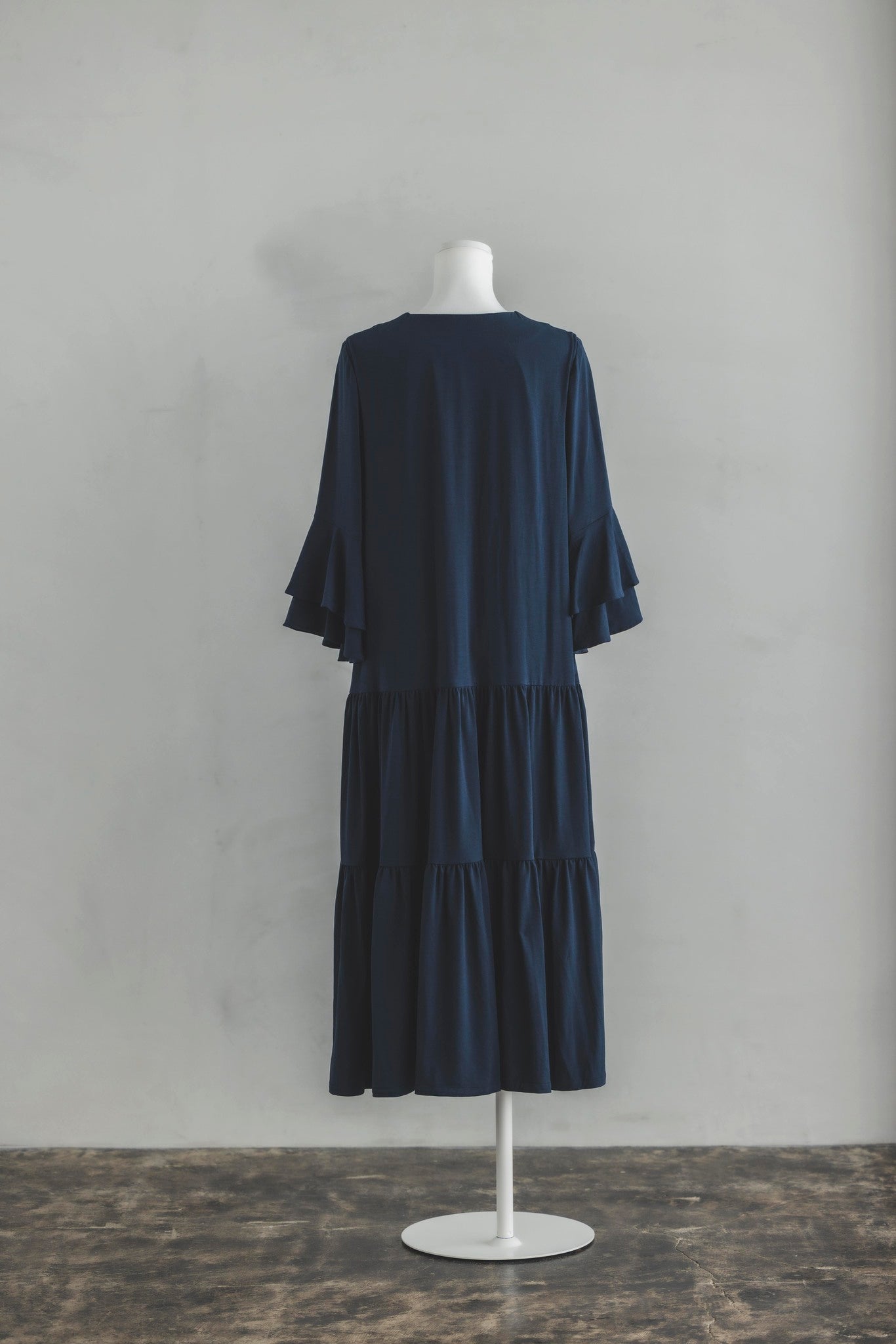 とろける肌触りのなめらかルームドレス(ネイビー)