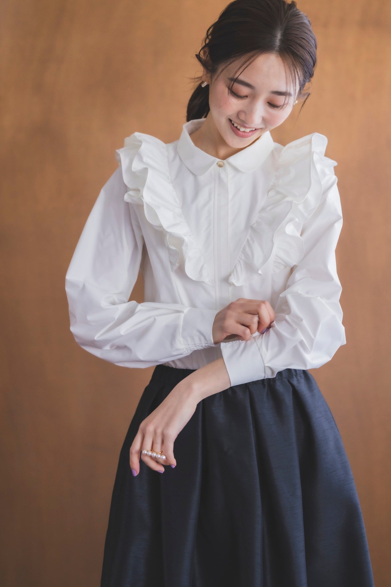 撥水フリルシャツ