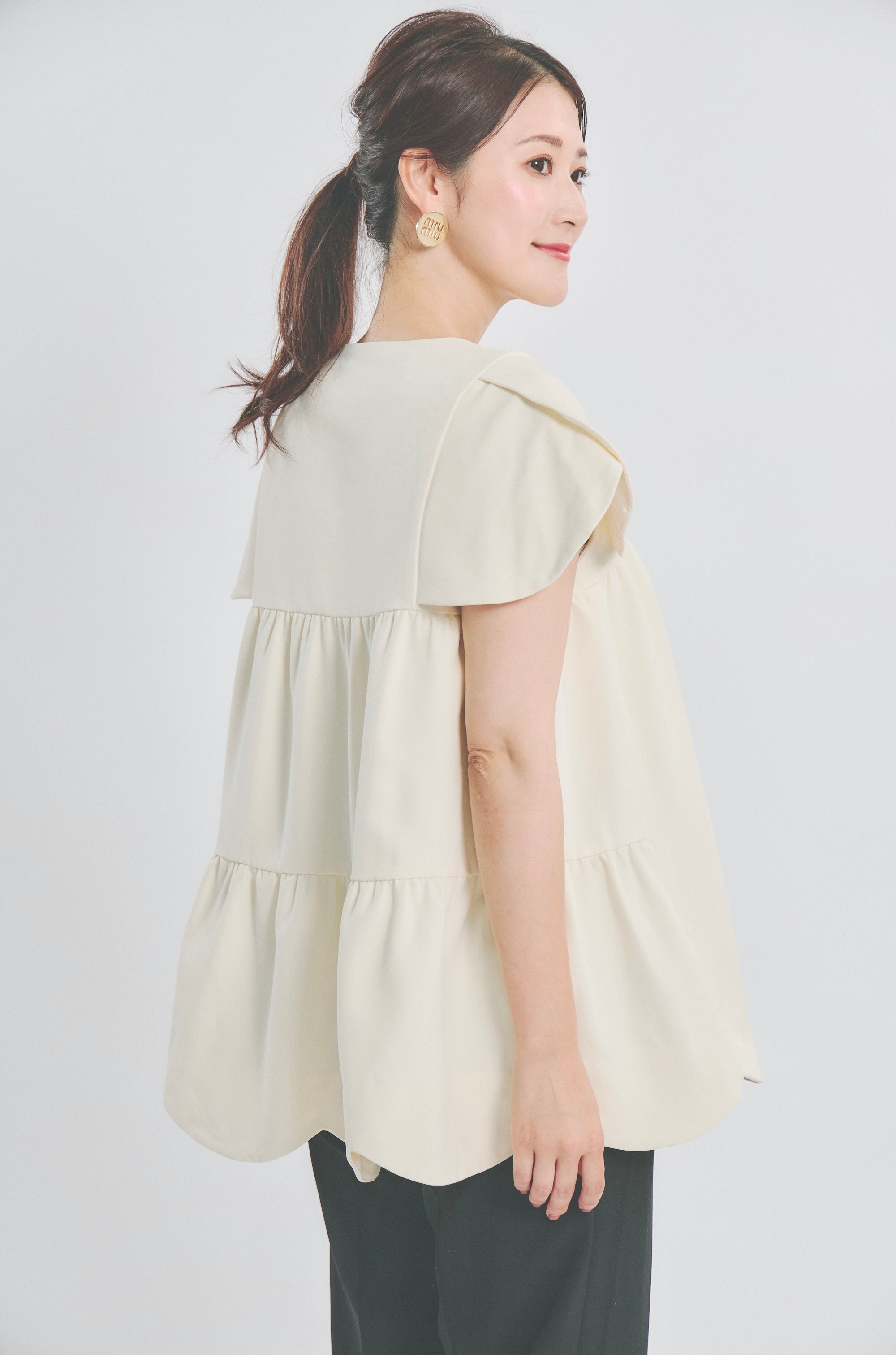 美人トップス ペタルスリーブ(マシュマロイエロー)