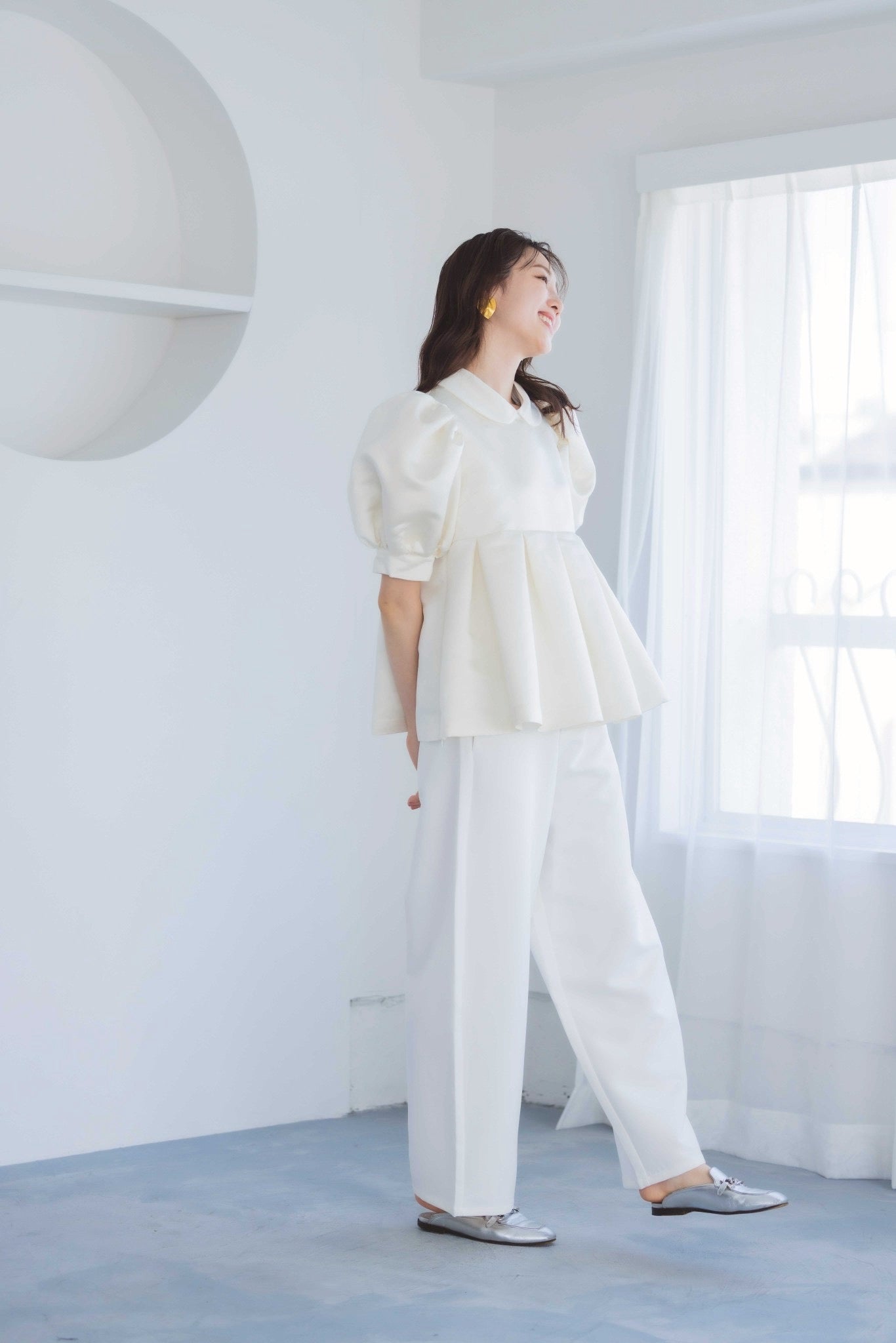 ぽわん袖サテントップス(ホワイト)renewal !