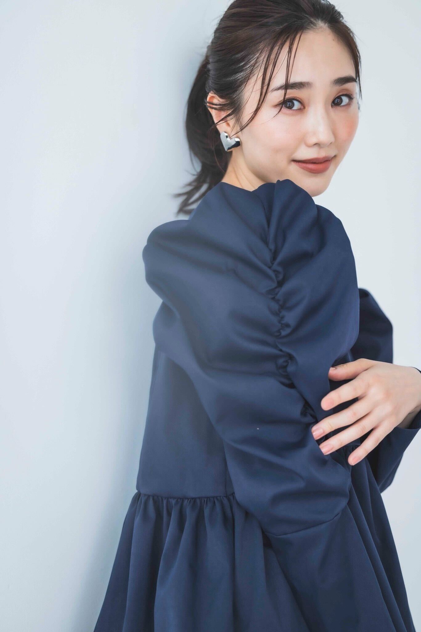 ドレッシー撥水トップス(ネイビー)