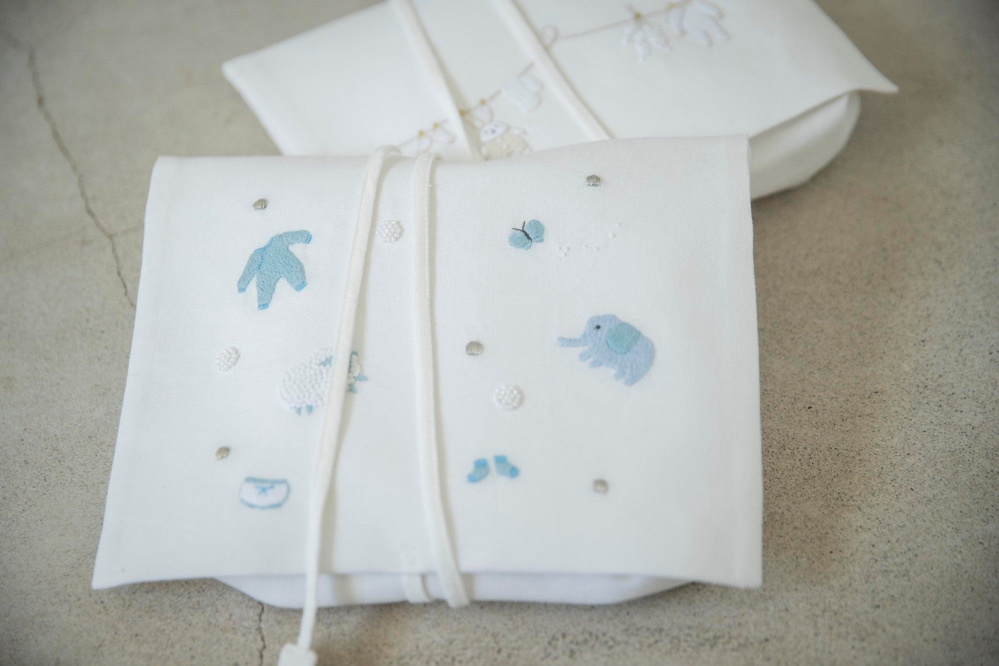 お出かけポーチ(ゾウさん)