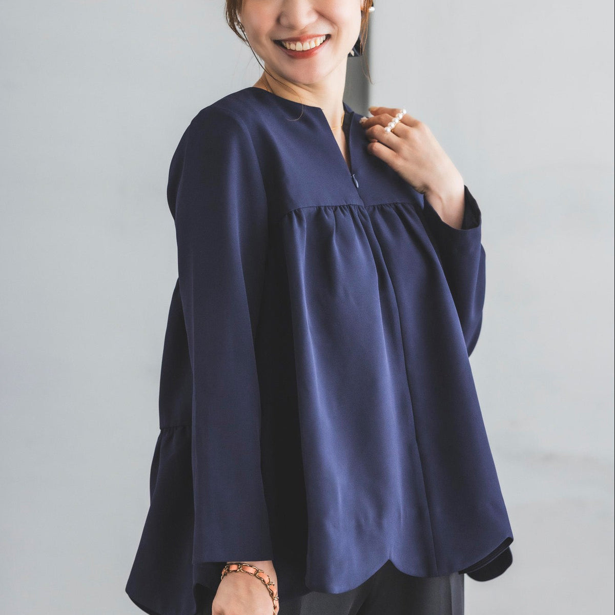 美人トップス（ネイビー）【お上品な授乳服のお店bitnabi】