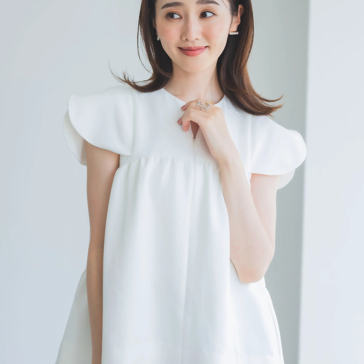 【セール】bitnabi ビンナビ 美人トップス ペタルスリーブ 授乳服 M 美人トップス ペタルスリーブ（ホワイト）【お上品な授乳服のお