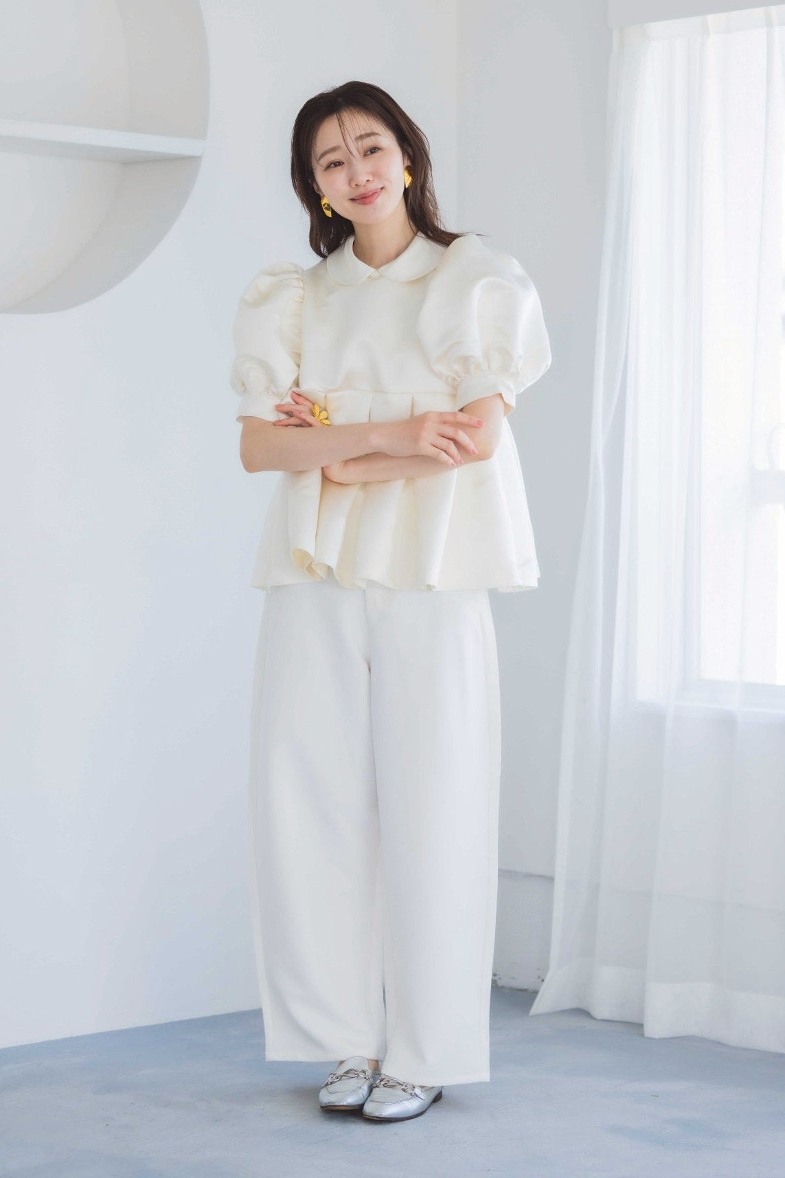 ぽわん袖サテントップス（ホワイト）renewal !