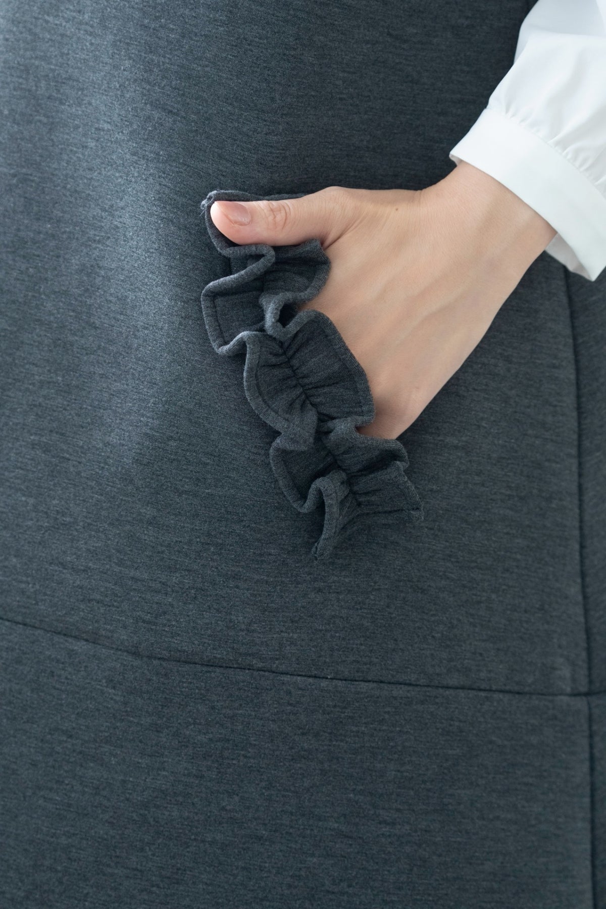 【予約販売】美シルエットジャンパードレス